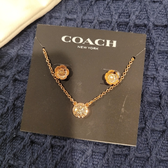 Coach open circle necklace and Tea Rose Stud Earrings - Picture 9 of 10